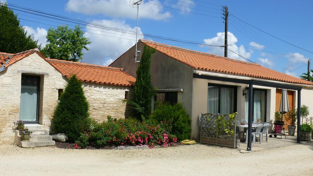 Vila Gite Du Clos De La Vigne Montreuil  Exteriér fotografie