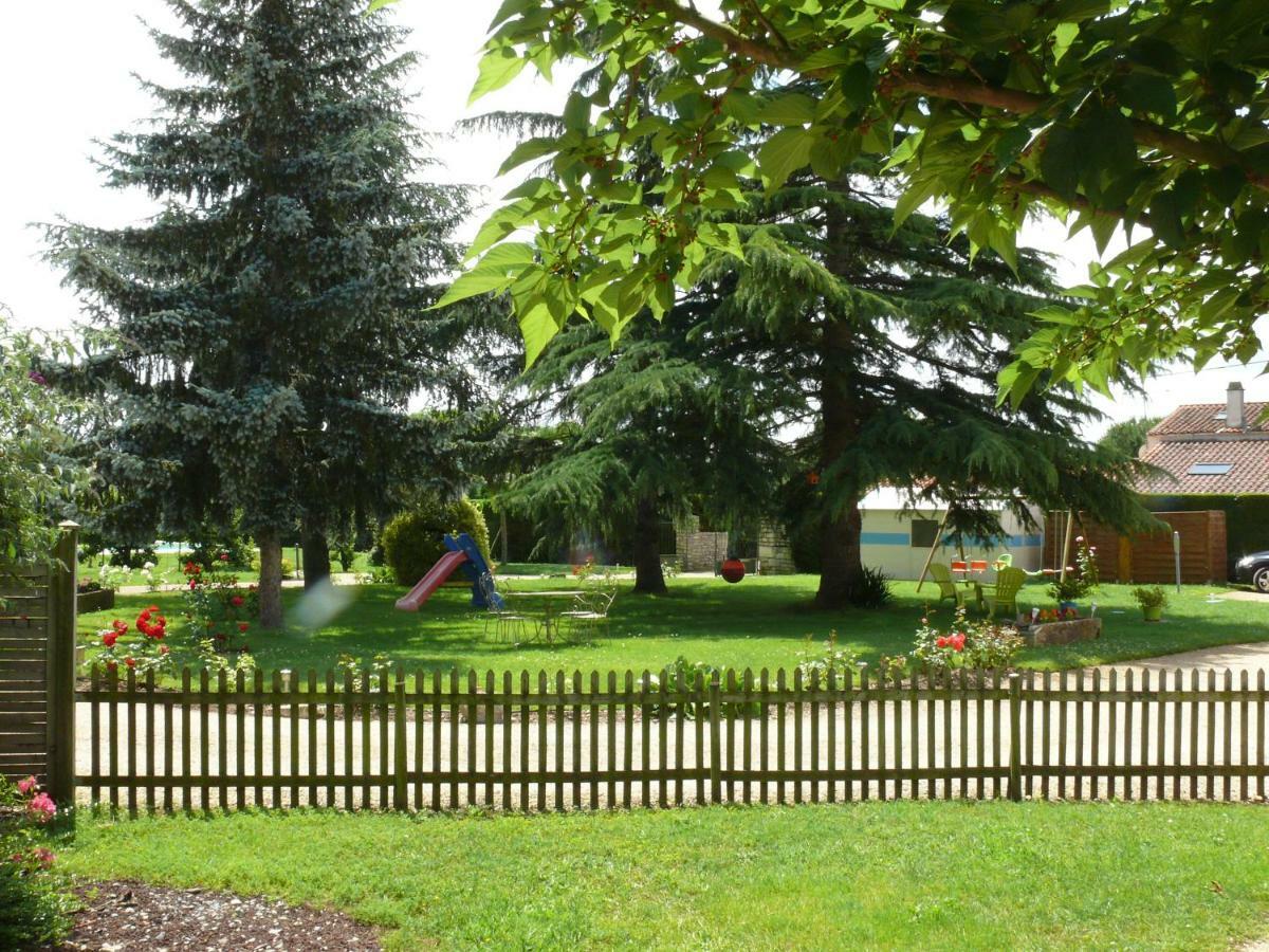 Gite Du Clos De La Vigne Montreuil  Exteriér fotografie